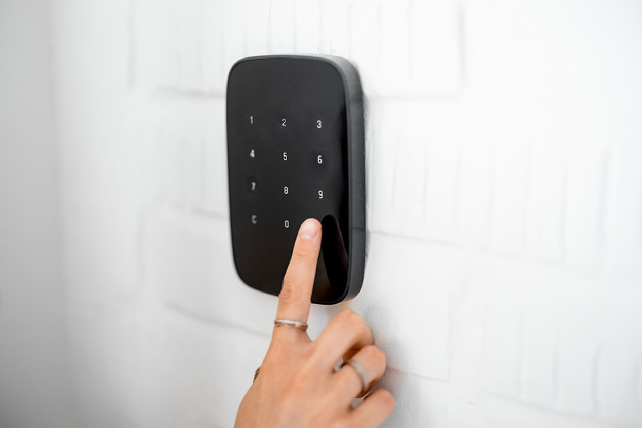 Alarm­anlagen bei Remo Heyde Elektroinstallation & Service in Tröbitz