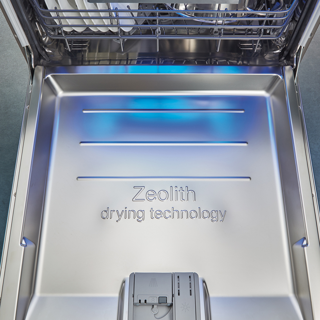 Zeolith Trocknen – Für glänzende Spülergebnisse bei Remo Heyde Elektroinstallation & Service in Tröbitz