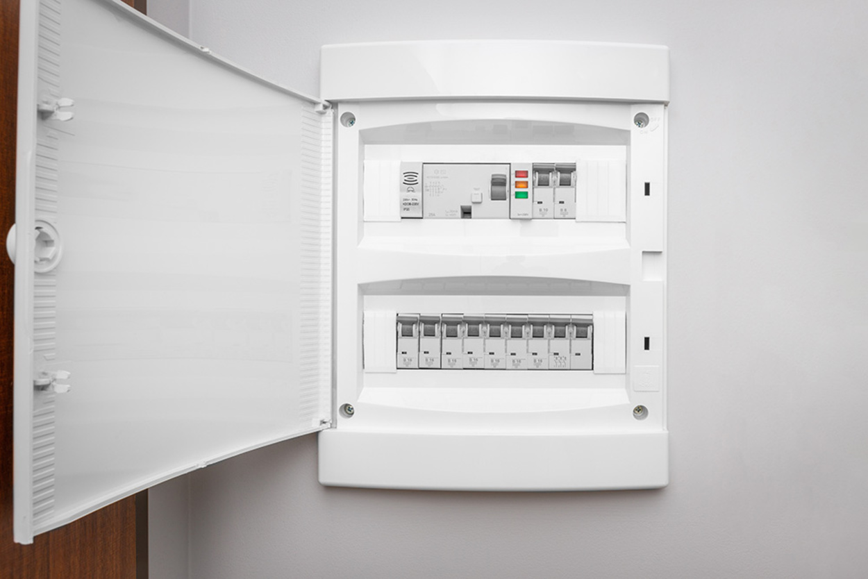 Über­spannungs­schutz bei Remo Heyde Elektroinstallation & Service in Tröbitz