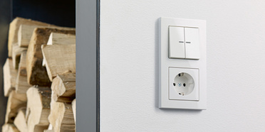 JUNG KNX Taster F 10 bei Remo Heyde Elektroinstallation & Service in Tröbitz