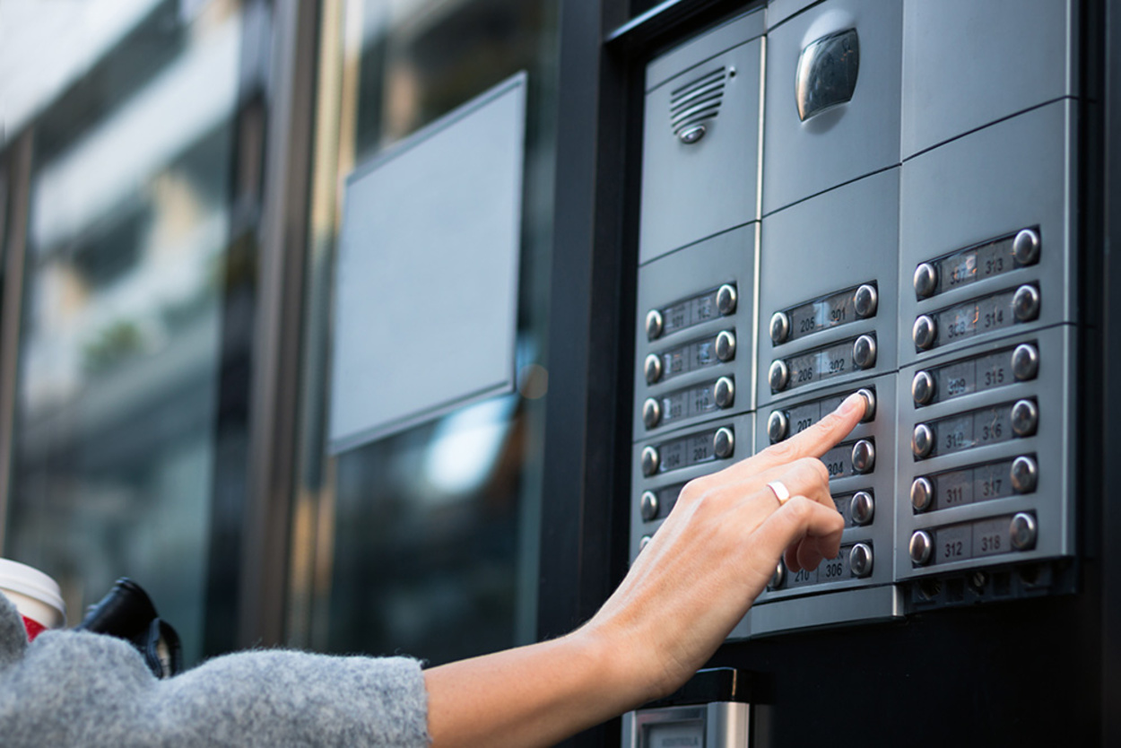 Sprech­anlagen bei Remo Heyde Elektroinstallation & Service in Tröbitz
